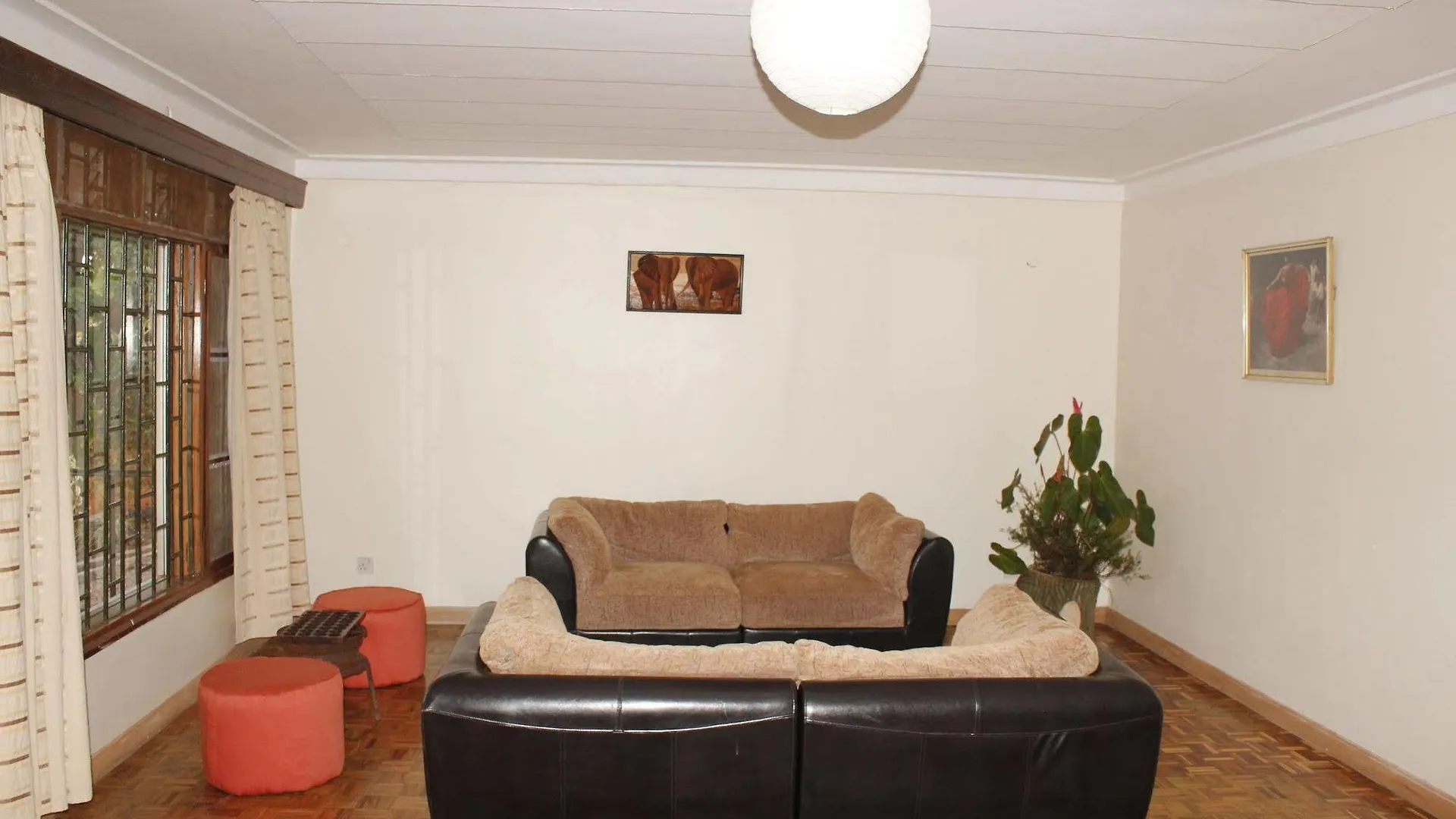 Papaya Holiday Home Kampala 3*,